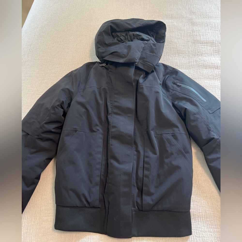 Lululemon puffer